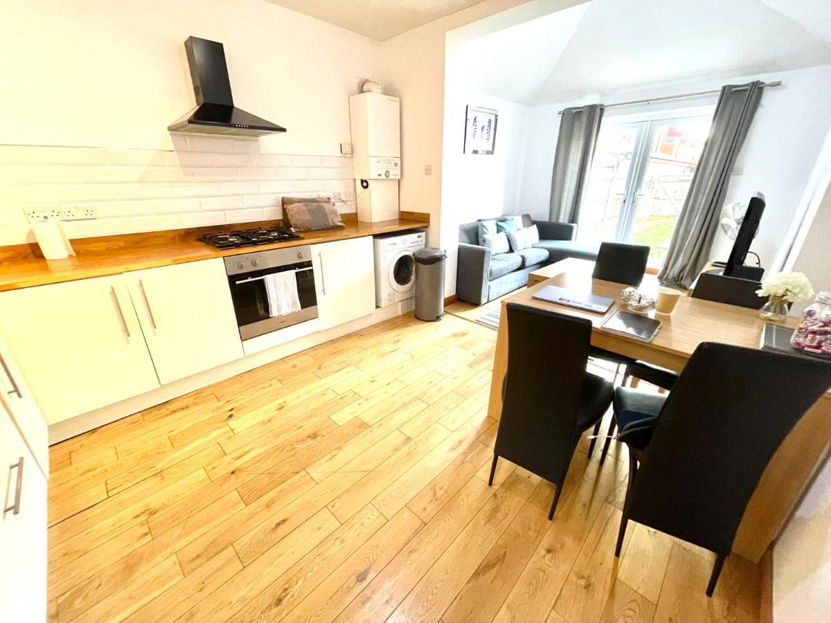 Koala & Tree - Renovated 2 Bed Apartment Ideal Location - Short Lets & Serviced Accommodation Cambridge ภายนอก รูปภาพ