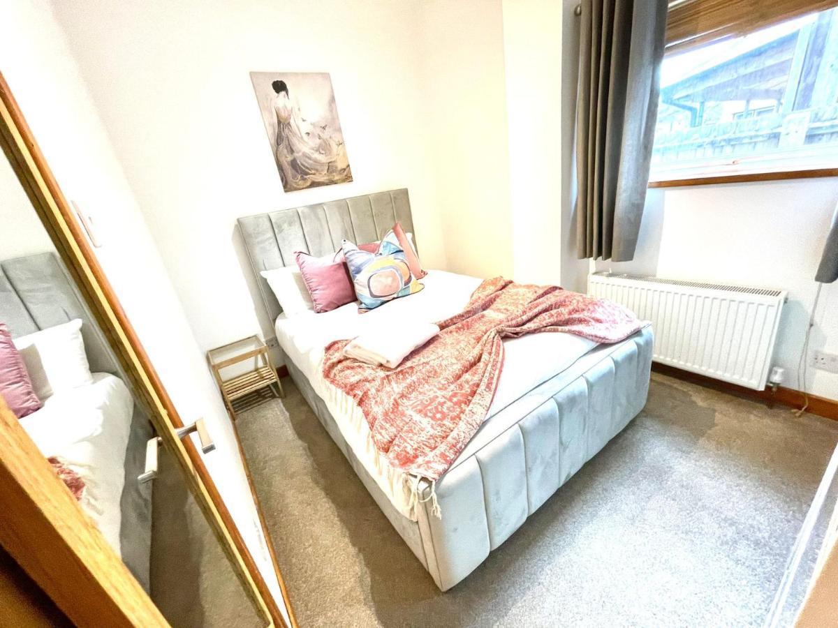 Koala & Tree - Renovated 2 Bed Apartment Ideal Location - Short Lets & Serviced Accommodation Cambridge ภายนอก รูปภาพ